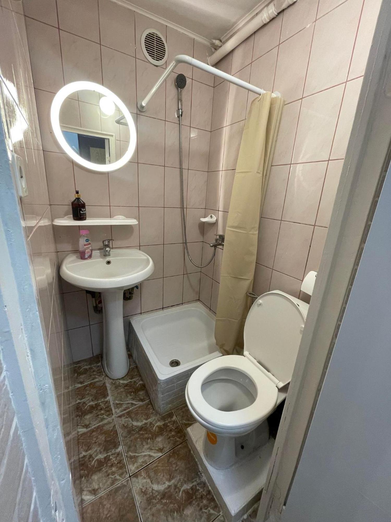 One Room Apartment Decebal Bukarest Eksteriør billede